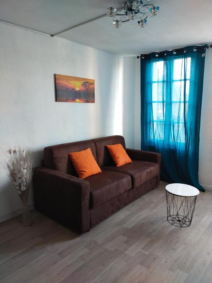 Pont De Gien Apartment Exterior photo